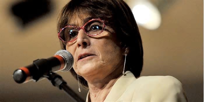 Helena Nader é reeleita presidente da Academia Brasileira de Ciências