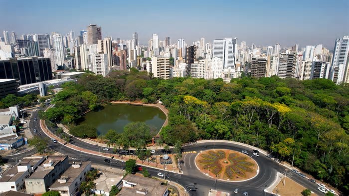 A capital que conquistou o Brasil com sua cultura e gastronomia