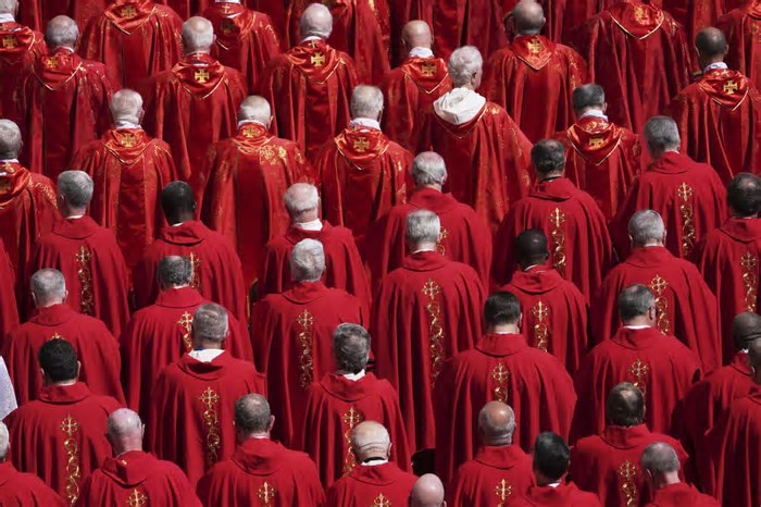 Veja lista de cardeais brasileiros que podem ser papa