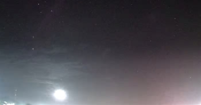 O que explica explosão de meteoro após cruzar céu de SC; veja vídeo