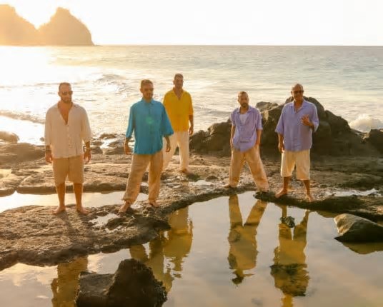 Banda reggae Planta e Raiz volta a Porto Alegre para promover disco 'Ao Vivo em Noronha'