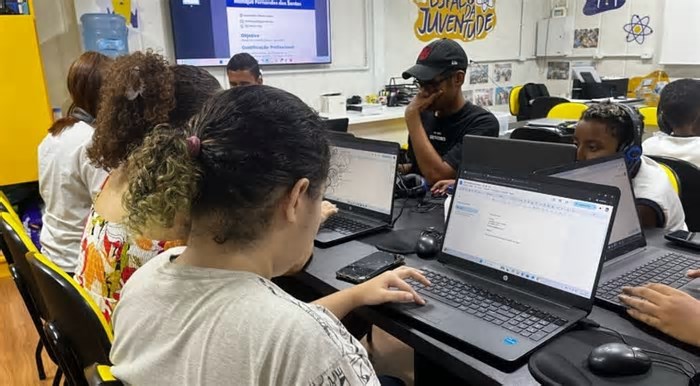 Prefeitura do Rio promove curso para jovens sobre o uso ético da Inteligência Artificial