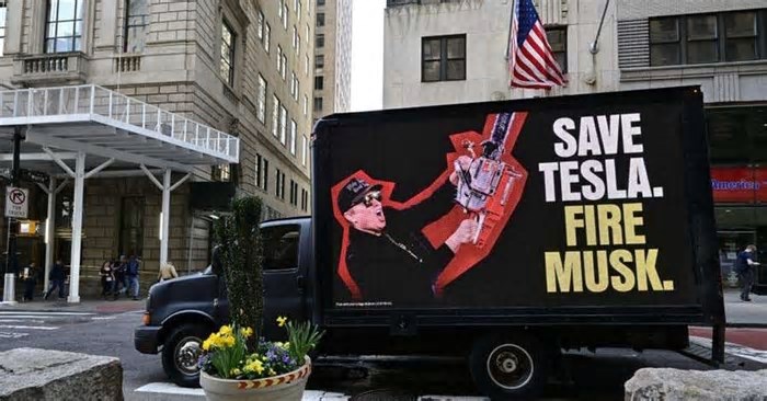 Lucros da Tesla caem 71% no primeiro trimestre do ano