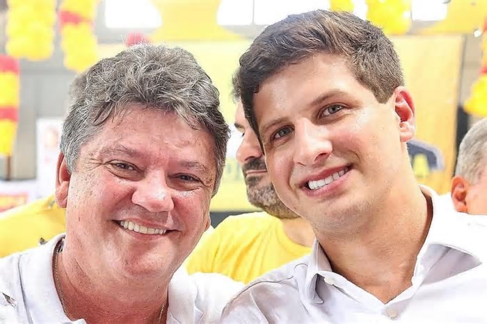 Congresso estadual do PSB vai reconduzir Sileno Guedes à presidência e exaltar liderança de João Campos