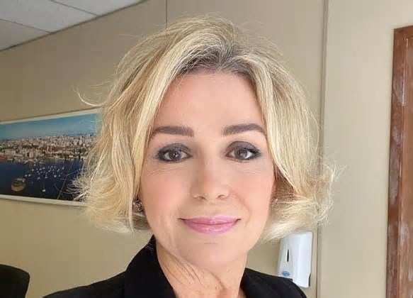 Com PDT prestes a ingressar na base governista, Andrea Mendonça pede exoneração da prefeitura