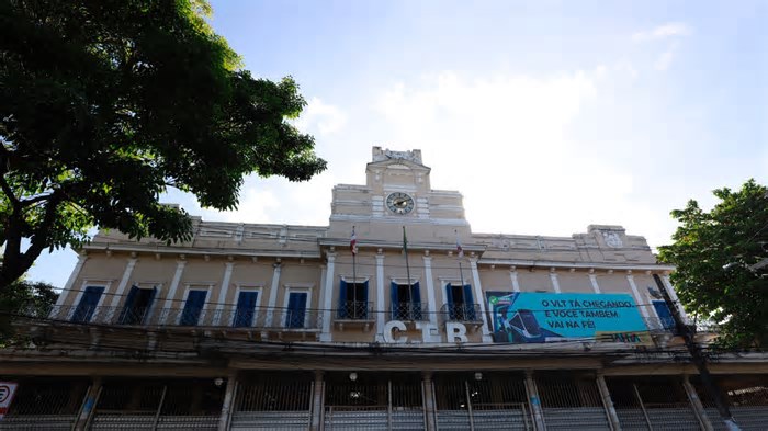 Estação da Calçada passa por reforma para receber trecho do VLT em Salvador