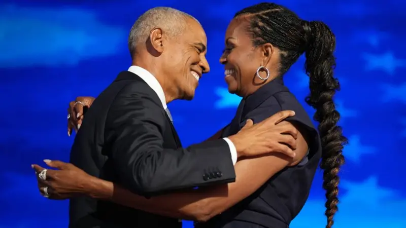 Michelle Obama desmente rumores de divórcio: 'Mulher adulta tomando suas próprias decisões'