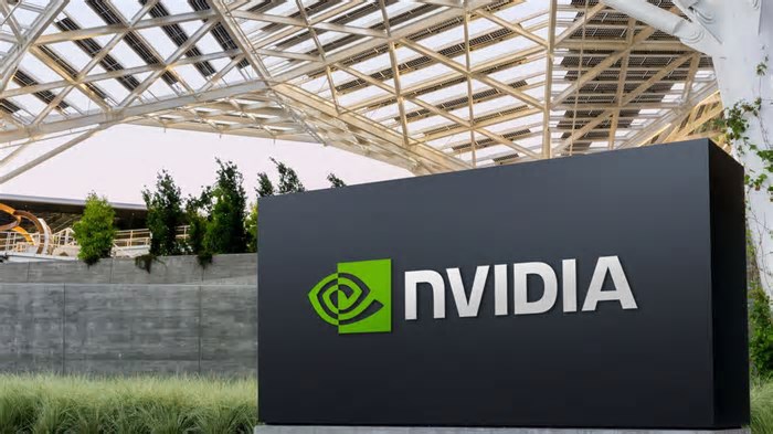CEO da NVIDIA, Jensen Huang promete cumprir demandas da China, revela jornal