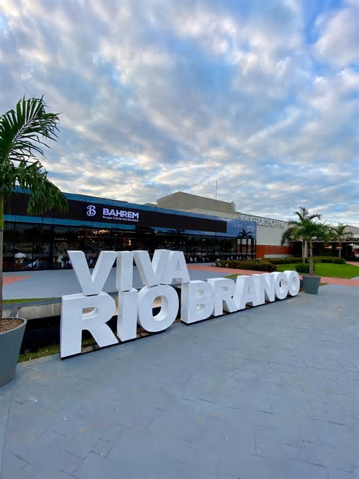 Cine Araújo movimenta o fluxo de pessoas no Via Verde Shopping com o lançamento da promoção “Dobradona Araújo”