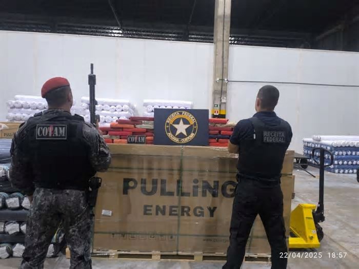 Carga de cocaína avaliada em R$ 3 milhões é apreendida em transportadora de Fortaleza
