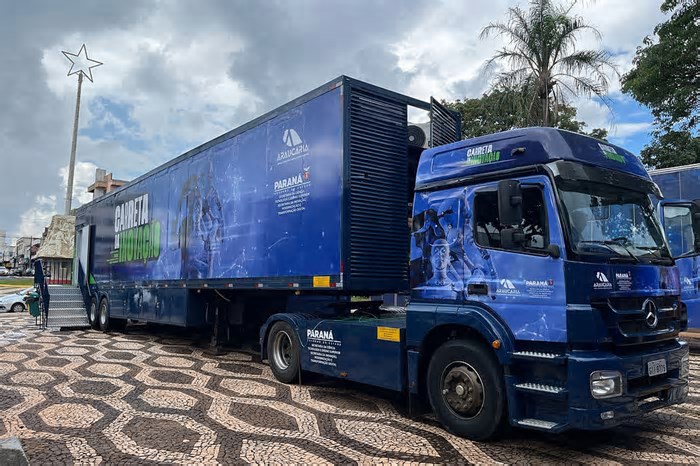 Carreta da Inovação leva tecnologia, lazer e serviços para Rolândia e Borrazópolis