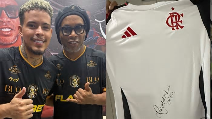 Cantor Felipe Amorim encontra Ronaldinho Gaúcho em evento beneficente e tieta ex-jogador: 'Sou muito fã'