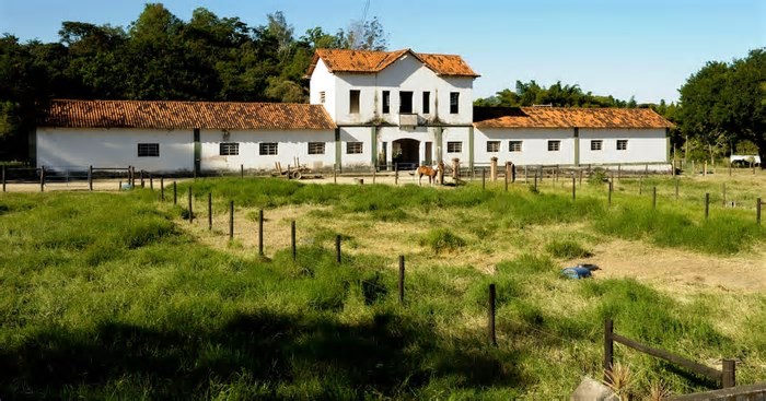 Fazenda onde Chico Xavier trabalhou será reformada e aberta ao público; saiba onde fica