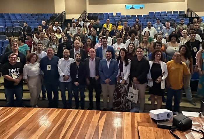 Rubens Otoni manifesta apoio a cultura em reunião com municípios