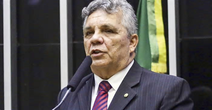 PEC enfraquece forças de segurança estaduais, diz líder da bancada da bala