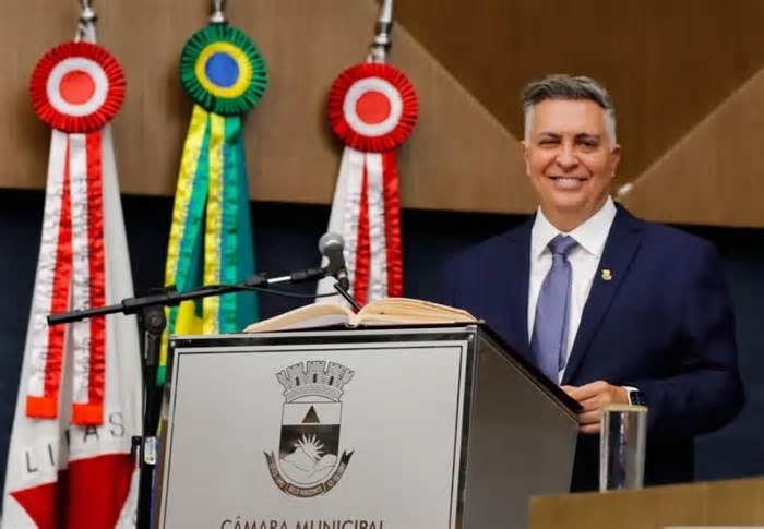 Vice de Fuad, Damião assume oficialmente prefeitura de BH e comenta sobre secretário afastado por determinação do STF