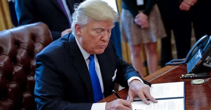 Mundo prepara resposta para as novas tarifas de Trump Washington, Estados Unidos