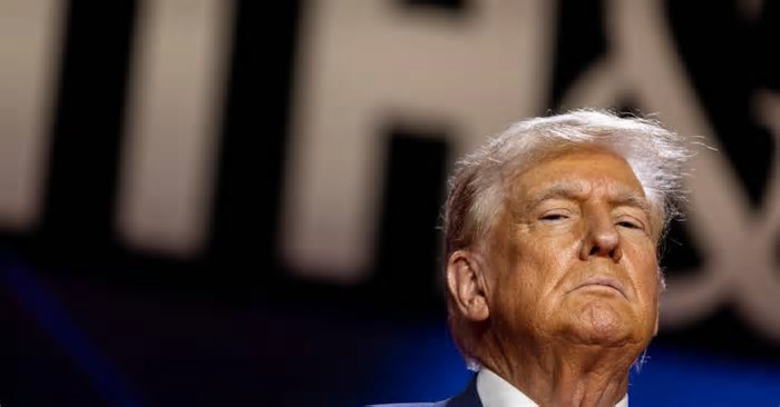 A estratégia de Trump por trás de bravatas sobre concorrer a terceiro mandato
