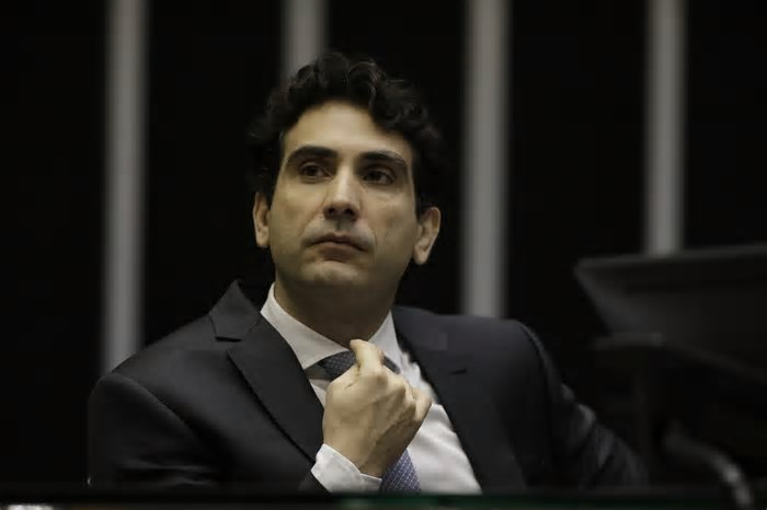 Crise no Banco Master é o grande teste da independência de Galípolo à frente do BC