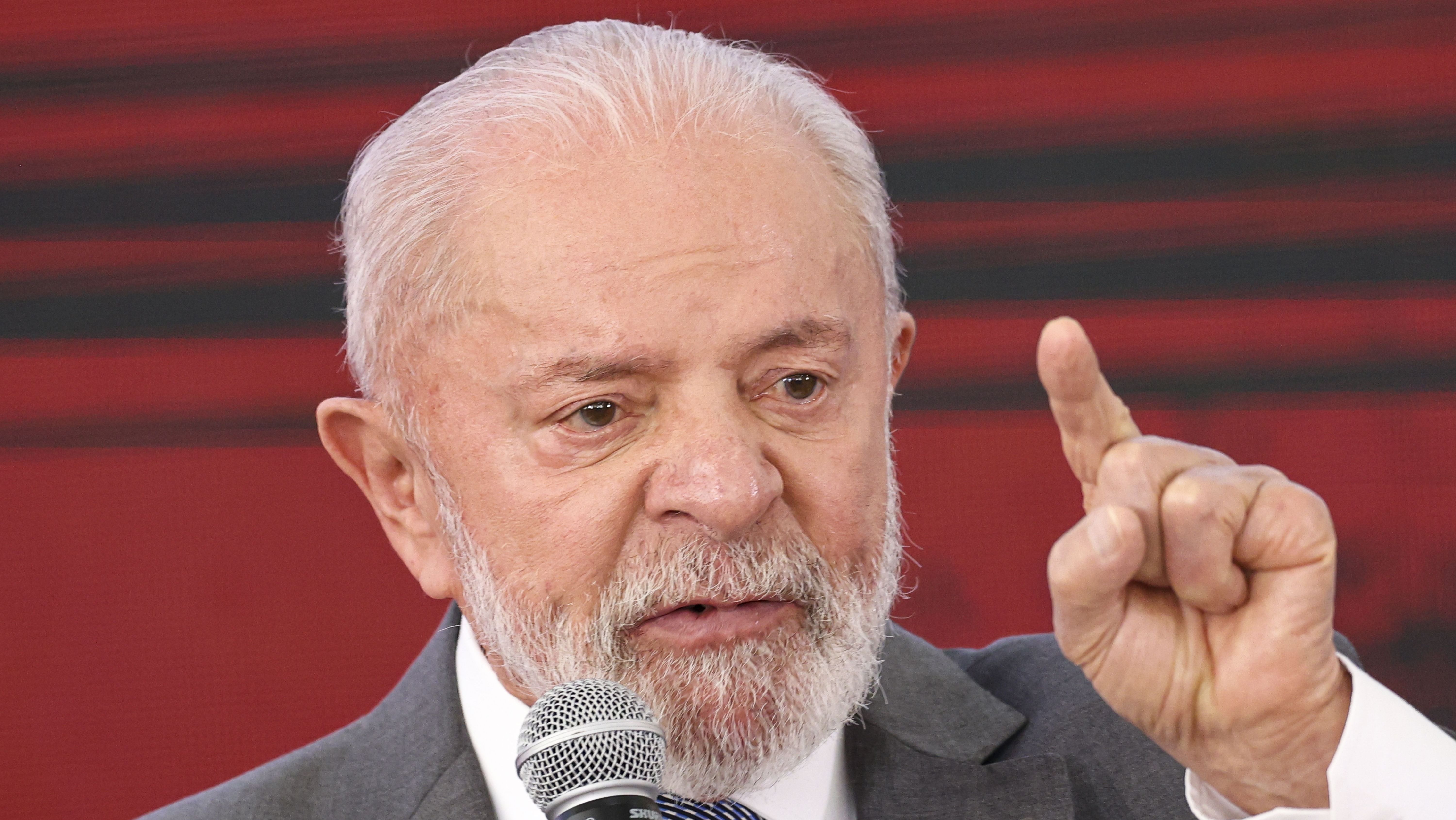 Datafolha: Cresce avaliação positiva de governo Lula, mas avaliação negativa continua maior