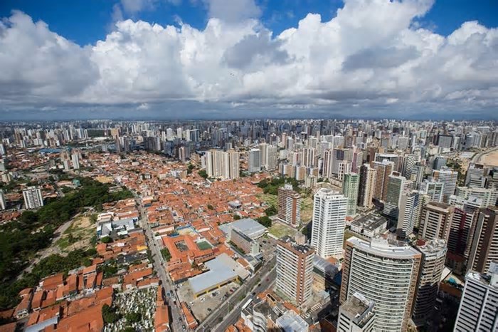 Avaliação de pedidos para a construção de superprédios em Fortaleza deve ser retomada em maio