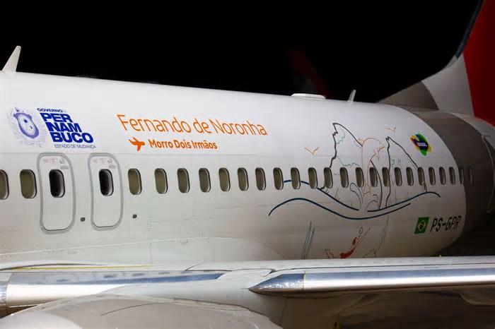 Gol retoma voos para Fernando de Noronha e apresenta nova aeronave
