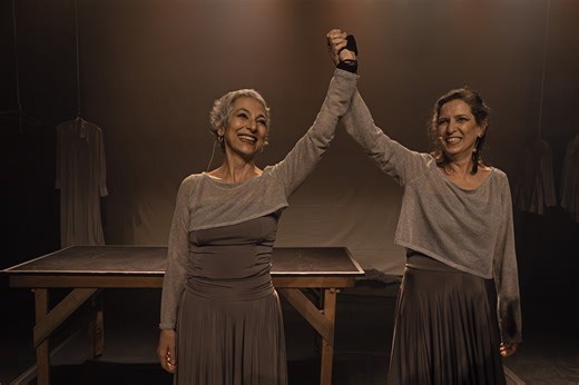 Teatro gaúcho retoma espetáculos nacionais um ano após enchentes no RS