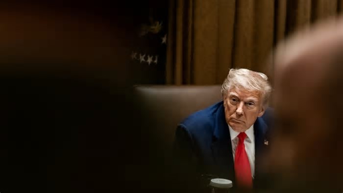 50% dos brasileiros veem Trump como prejudicial à economia, diz pesquisa