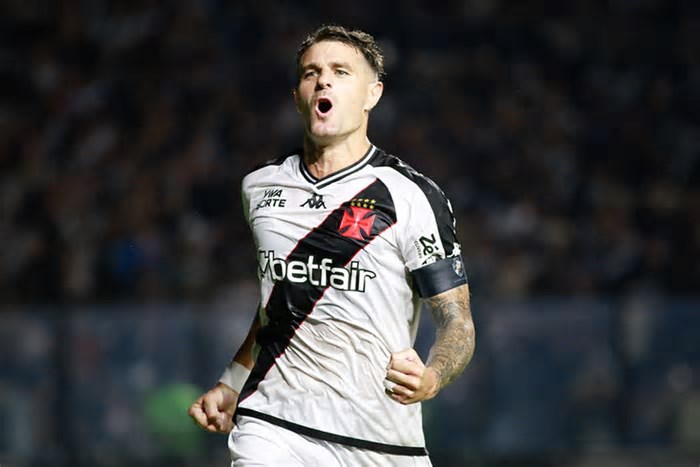 Vegetti vive momento goleador antes de jogão com Palmeiras no DF