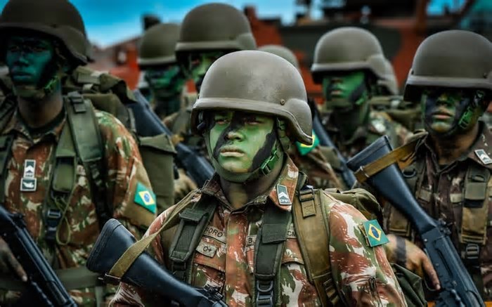 Exército Brasileiro completa 377 anos afundado em uma das maiores crises da sua história