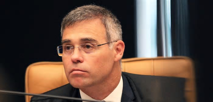 A inteligência artificial é um risco e uma oportunidade, diz Mendonça