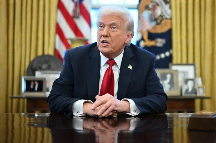Aprovação de Trump cai para 43%, a menor desde que voltou ao poder, diz pesquisa Reuters/Ipsos