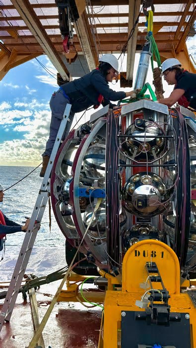Telescópio submarino detecta no fundo do Mediterrâneo uma partícula de energia sem precedentes no Universo
