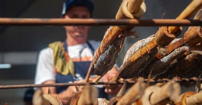 Feira do Peixe em Porto Alegre: Tradição que passa de geração em geração