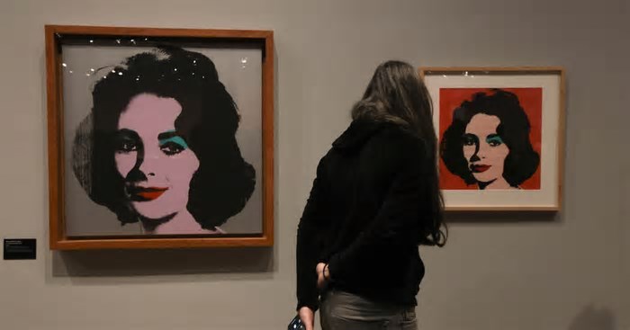 Andy Warhol no Brasil: Por dentro da exposição com mais de 600 obras do ícone da pop art