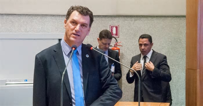 Deputado propõe criação do ‘Dia de Combate à Cristofobia’ no DF