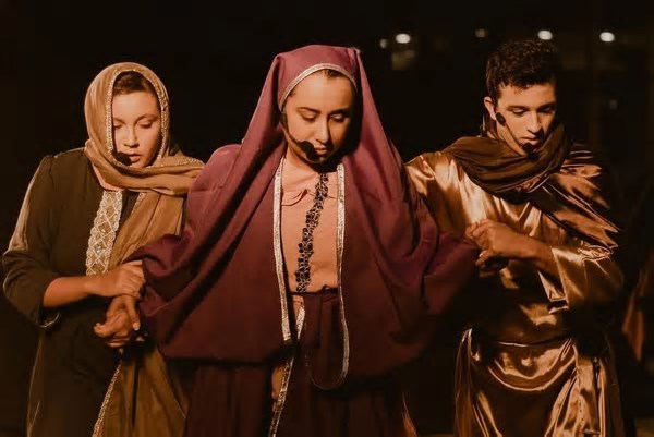 Espetáculos da Paixão de Cristo, música eletrônica e festas nesta sexta (18)