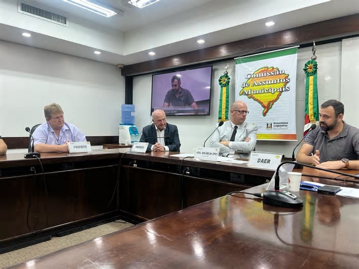 Audiência pública debate demora para conclusão das obras de pavimentação na RS-373 entre Gramado e Santa Maria do Herval