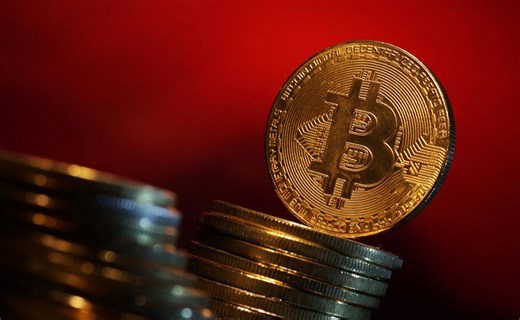 Bitcoin se valoriza enquanto mercados aguardam tarifas de Trump