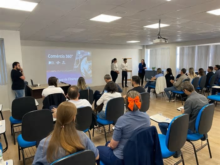 Empresários de Rio do Sul iniciam capacitação para alavancar vendas com o projeto Comércio 360