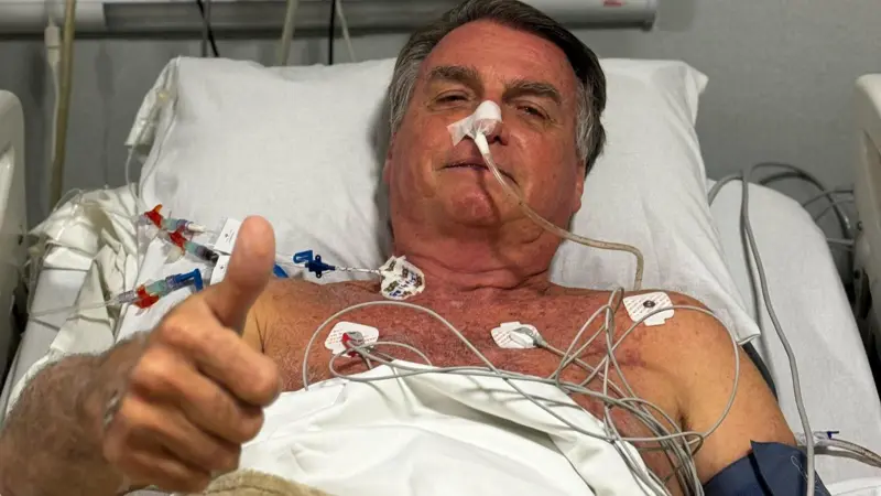 Por que Bolsonaro fez várias cirurgias após facada: 'Quanto mais mexe, maior o risco'
