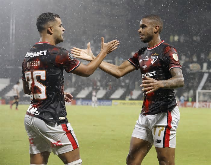 Ceará x São Paulo: veja informações e prováveis escalações do duelo pelo Brasileirão