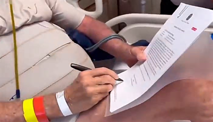 Entidades repudiam sensacionalismo de Bolsonaro após ser intimado por oficiala na UTI