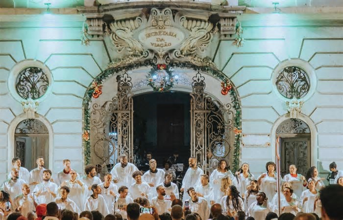 Praça da Liberdade recebe musical gratuito 'Cante Comigo: Lázaros' neste sábado