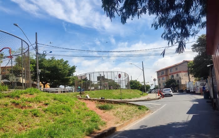 Comerciantes denunciam onda de violência policial no Aglomerado da Serra