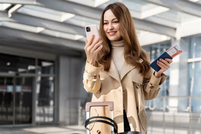 Viajar sozinha: 5 dicas para mulheres explorarem o mundo mais seguras
