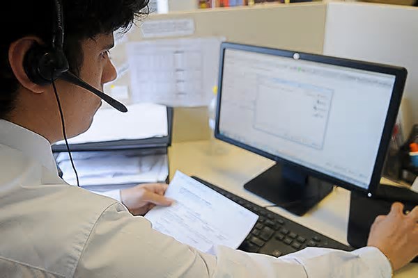 Setor de serviços sobe em 21 estados e avança 0,8% em fevereiro