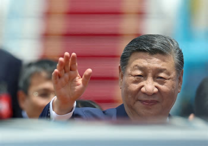 China deve ajustar sua estrutura econômica para lidar com mudanças, diz Xi Jinping