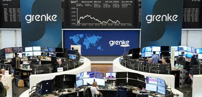 Índice europeu STOXX 600 registra segunda perda mensal consecutiva por preocupações tarifárias