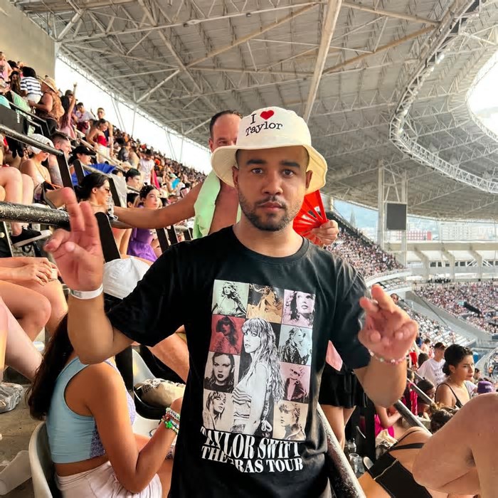 Empresa responsável por show de Taylor Swift é condenada a indenizar influenciador digital por adiamento